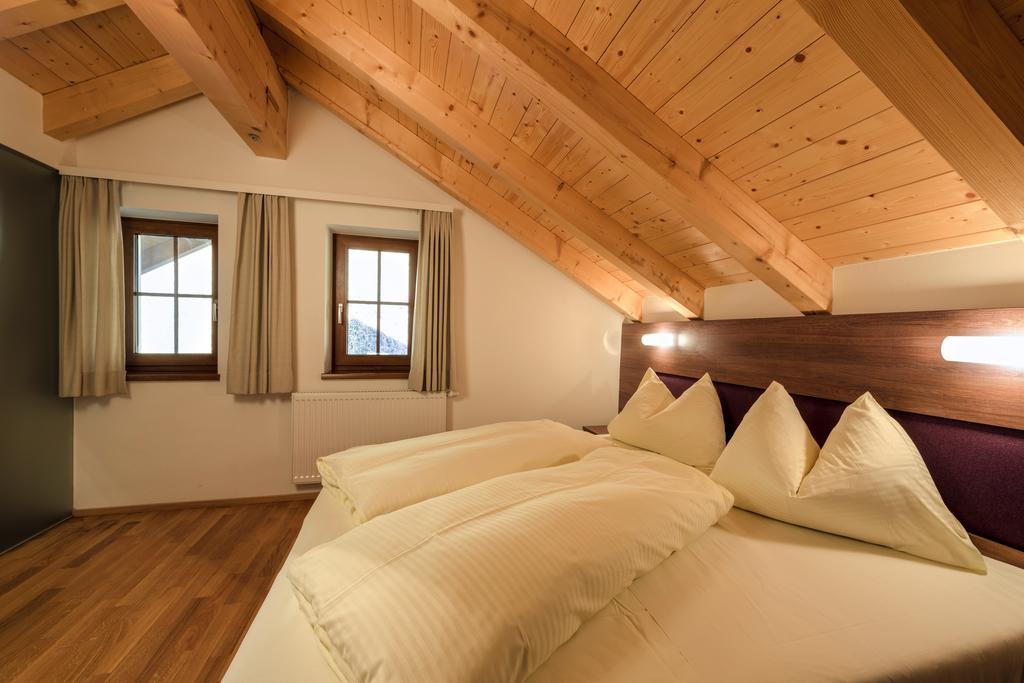 Aigenberg Appartements Flachau Zimmer foto