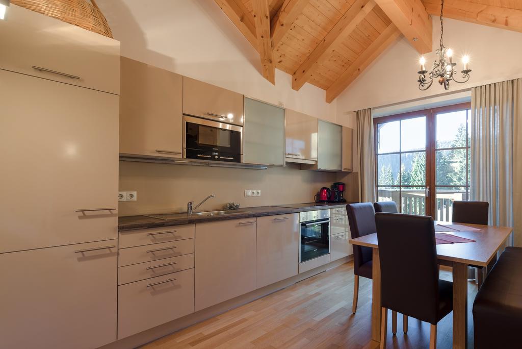 Aigenberg Appartements Flachau Zimmer foto